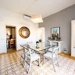 2br In With Pretty Harbour Views Lägenhet *