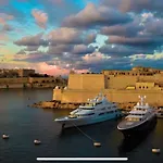 شقة 2br In With Pretty Harbour Views