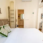 2br In With Pretty Harbour Views 公寓