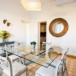 2br In With Pretty Harbour Views سنجليا