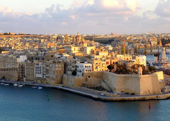 Stunning With Gorgeous Harbour Views 公寓