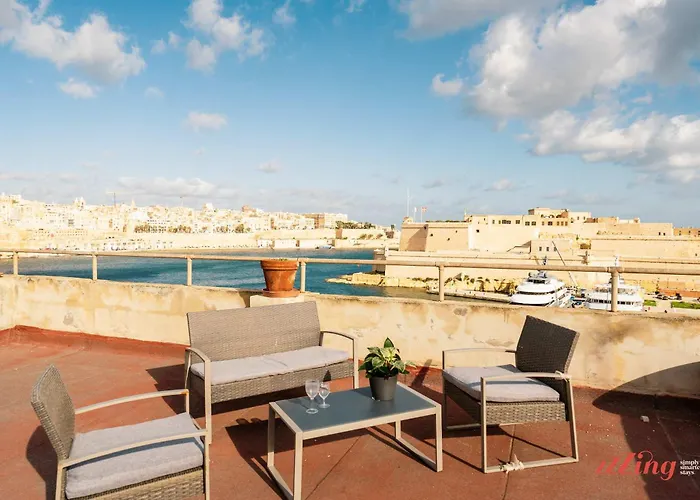 Stunning With Gorgeous Harbour Views Senglea